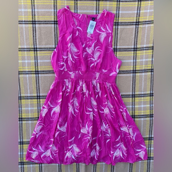 torrid Dresses & Skirts - NWT Torrid Pink Flowy Feather Floral Dress